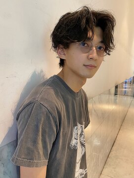 アクシス ナゴヤ(AXIS NAGOYA) 北野MEN’S/リバースセンターパート/ニュアンスパーマ/名駅