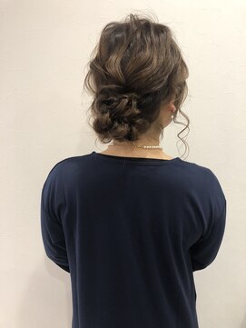 ヘアーサロン シム(hair salon Cime) ふわふわシニヨン【Cime】