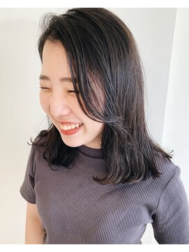 ヘアメイク ミッカ(HAIR MAKE MICCA) ナチュラルストレートヘア◎杉浦 恵