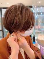 ビューティ堀出 高槻阪急店 ハンサムショート☆カーキグレージュ【30代/40代/50代】