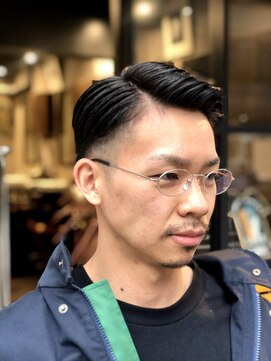 バーバー ヤマミチ(BARBER YAMAMICHI) 【理容室】七三　ツーブロック　フェード