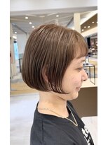 アテナ アヴェダ(ATENA AVEDA) (ATENA AVEDA) ミニボブ　グレージュ