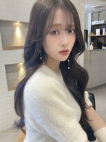 フォンズ(FONS)&nbsp;表参道学割U24＊黒髪韓国ヘア くびれロング 薄め前髪 暗めカラー