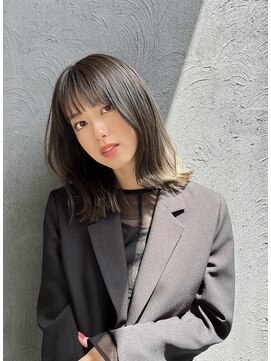 シーン(SCENE) 顔周りレイヤー　アッシュブラウン　薄めバング【天神/今泉】