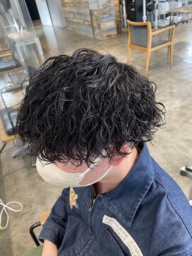 ザ オーダー(THE ORDER) 波巻きスパイラルパーマツイストスパイラルパーママッシュ刈上げ