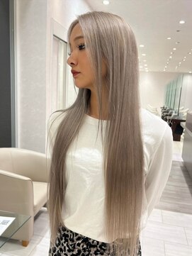 アースコアフュールボーテ 笛吹店(EARTH coiffure beaute) シルバー_ハイトーンカラー_ケアブリーチ