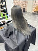 オリーブグレージュ