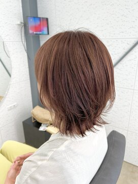 ビーヒアナウ N゜03 金沢駅西店(BE HERE NOW) レイヤーボブ×アプリコットブラウン