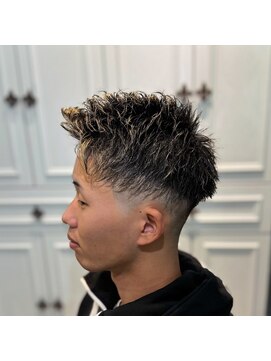 ヘアスタジオ アルス 御池店(hair Studio A.R.S) アップバング　短髪スキンフェード