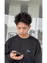 アフューズバイストゥー(Vfuse by StueW) 刈り上げスパイキーショート×ピンパーマ