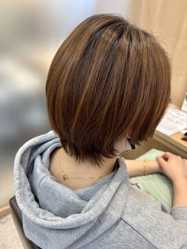 ウイバイファースト(u'i by first) グラデーションボブ