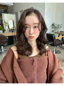 シアアオヤマ 表参道青山(SHEA aoyama) ミディアムレイヤー/プリカール/ダークブラウン