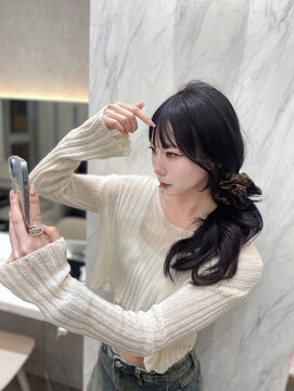 ロンド レア 天神大名店(Lond Le’a) ホワイトブロンド/外ハネボブ/美髪/ワイドバング/ブルーブラック