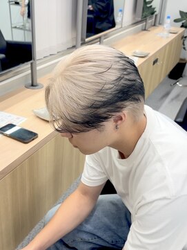 メンズペレ 渋谷(MEN'S PELE) MEN’S HAIR/サーフカール/刈り上げセンターパート/渋谷