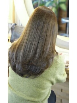 シークレットミラーズ(SECRET MIRRORS) カットカラー×オリーブベージュ