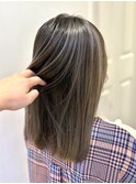 コントラストハイライト/シルバーグレージュ/白髪ぼかし/mai