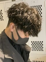 マグカーネバイフィフス オカヤ(Mag KANE by fifth okaya) 岡谷メンズカットメンズパーマ波巻きスパイラルパーマツイスパ