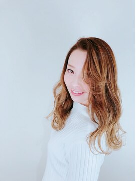 アニー(annie hair design) ルーズウェーブで実現するヘルシースタイル♪×ゆるふわ巻き