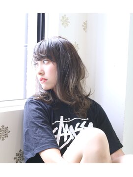 バスキア(BASUKIA) ミディアムスタイル