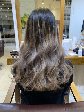 ラ メール ヘア デザイン(La mer HAIR DESIGN) グラデーションカラー/ミルクティーベージュ