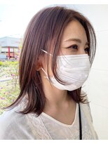 イースタイル 志都呂店(e-style com’s hair) チラリとインナーカラーでキレイめカジュアル