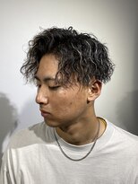 ドルクス 日本橋(Dorcus) 東京メンズ流行髪型メンズハイライトツイストスパイラルパーマ