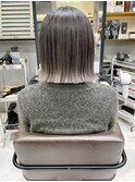 外国人風ハイライトバレイヤージュ 切りっぱなしボブ M44