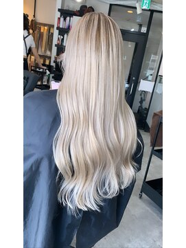 ラフ 難波店(LAFF) #黒髪#ボブルフ#ネビージュ#小顔#ワンレン