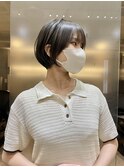 大人美人ショートボブ 黒髪 グレージュカラー