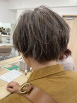 イノセントヘア(innocent.hair) くすみベージュ　ベージュカラー　ショートボブ