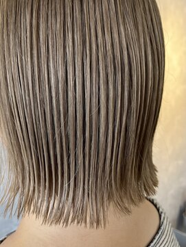 ブリングアウト(BRINGOUT) ベージュカラー