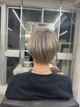 エイト プラット 渋谷2号店(EIGHT plat) ホワイティベージュ