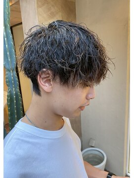 バーグ ドゥ(Bague deux) 波打ちパーマ