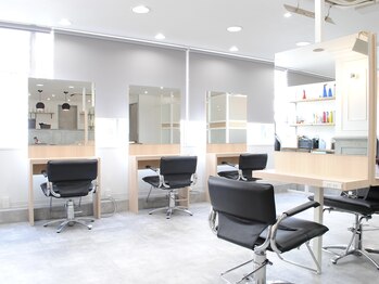 Lily of the Vase【リリー　オブ　ザ　ベイス】