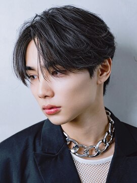 アリエッタ(aRietta) 20代/30代/フェザーショート/刈り上げセンターパート/