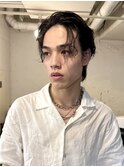 スパイキーショートブルーブラックフェザーパーマサーフカール