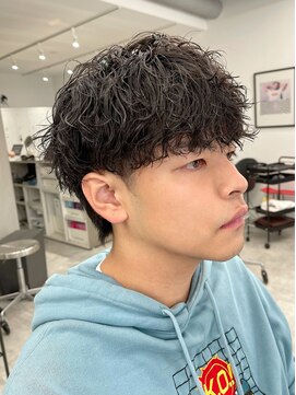 ラヴィズム(LUVISM) 波巻きパーマツイストスパイラルパーマメンズマッシュパーマ万代