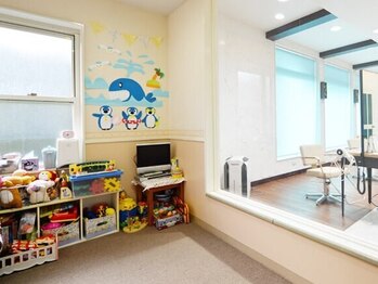 リトルアプリーレ(little APRIRE)の写真/シッター在籍(平日のみ)キッズルーム完備、お子さま連れでも安心してご来店いただけます！