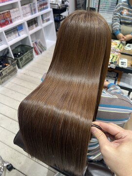 パドトロワ(Pas de trois) 20・30代の忙しい毎日を楽にする髪質改善/艶固定化システム