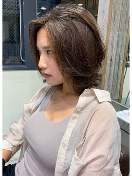 トルネード(TORNADO) ウルフレイヤー前下がりボブ