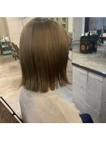 メーヴェ(Mowen) mowen 南堀江　ミルクティーグレージュ×外ハネボブ