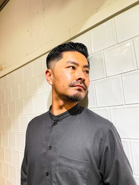 メリケンバーバーショップ フクオカ(MERICAN BARBERSHOP FUK) コンテンポラリー7:3スタイル