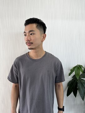 ウェグ 難波(WEG) フェードカット