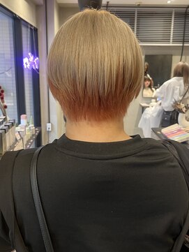 コージーベルベット(Cosy Velvet) ショート×インナーカラー