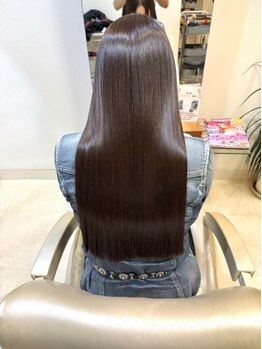 美容室 フラット(FLAT)の写真/髪へのダメージを最小限に抑え、髪質改善による柔らかく艶のある自然なストレートヘアーが大好評◎