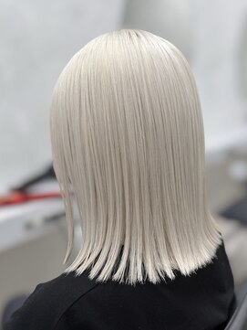 ノアル 大宮店(NOAHL) ホワイトカラー　M