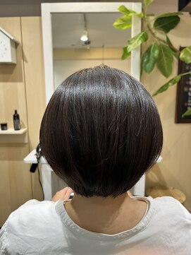 カンナ(canna) 艶髪ショートボブ