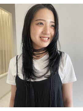 アルシュインプレッション 暗髪ロングレイヤー