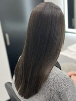 ピリオド 赤坂(Period.) ロングヘアー透明感オリーブベージュカラー髪質改善 赤坂見附