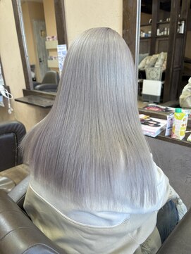 モアムー(Moremuu) 【Makoto】ホワイトカラー